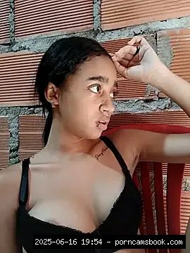 stripchat zoe_sweett18