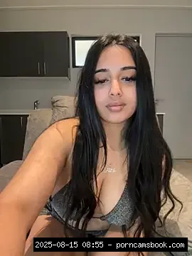 stripchat lilmisindianx