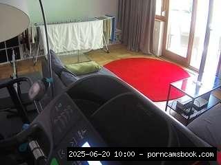 camsoda voyeurcam-julmodels-living-4