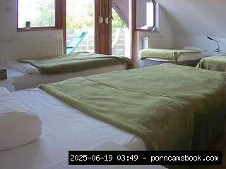 camsoda voyeurcam-julmodels-bed-2