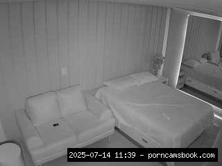 camsoda voyeurcam-casa-salsa-bedroom-5