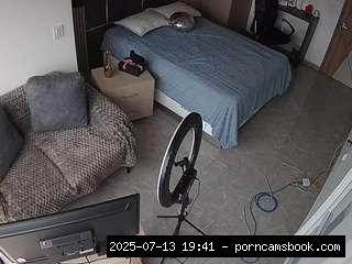 camsoda voyeurcam-casa-salsa-bedroom-11