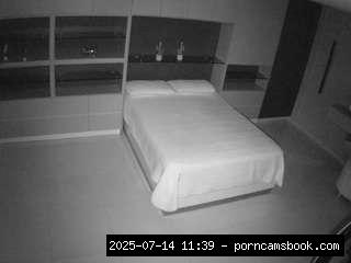 camsoda voyeurcam-casa-salsa-versus-room