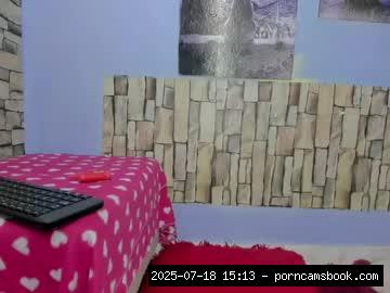 chaturbate alaia_evans01